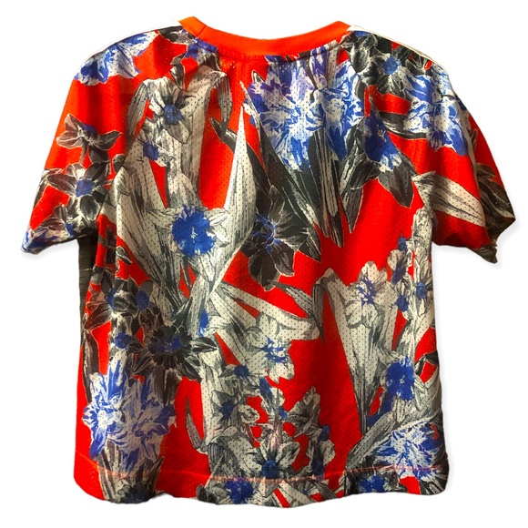 Nike Sportswear Hyper Femme Perforated Floral Print Short Sleeve Top Size M - Picture 4 of 6